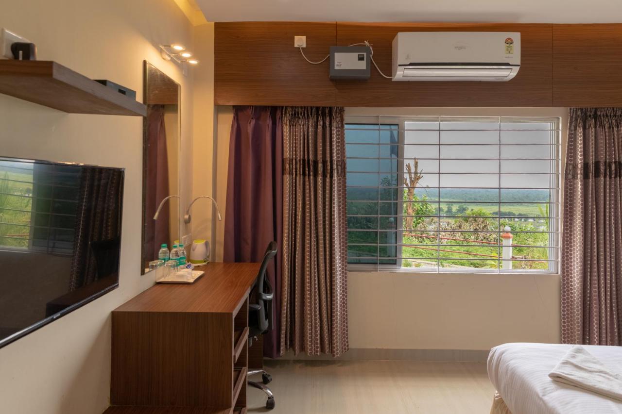La Vue Resort Kāziranga 外观 照片